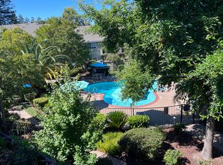 20 Willow Rd APT 26, Menlo Park, CA 94025