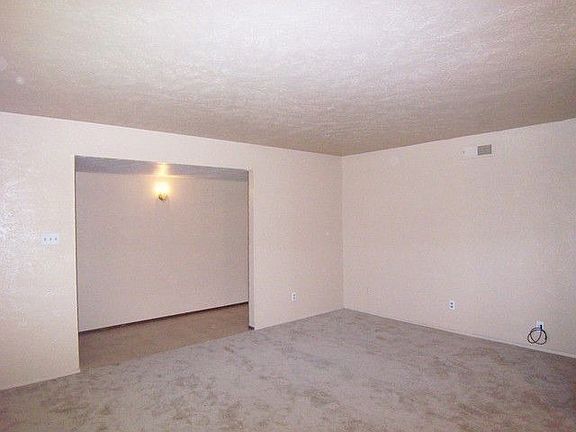 3rd image of 2209 Marble Falls Dr