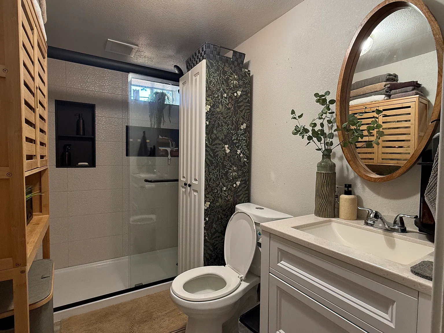 2 bed, 700 sqft, $2,499 — Photo 2