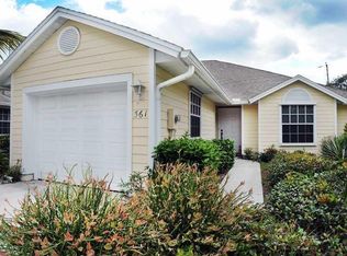 561 6th St, Vero Beach, FL 32962