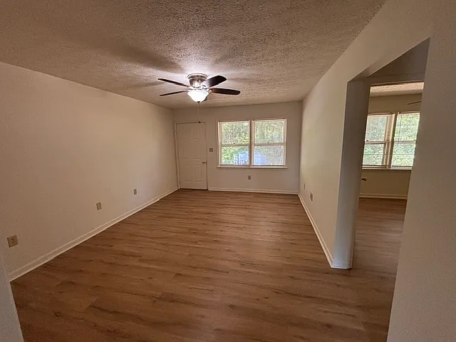 1900 Memorial Dr #1900 — Photo 12