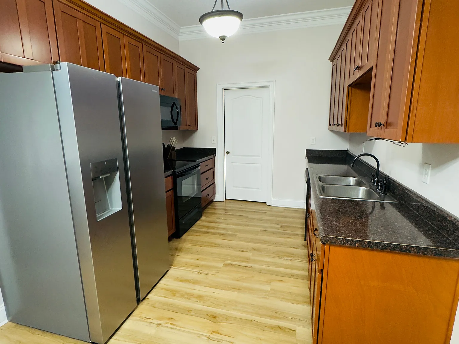 4 bed, 2.0 bath, 1487 sqft, $2,250 — Photo 4