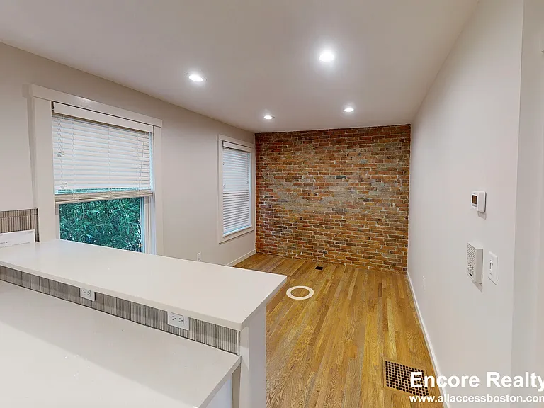 6 Belvidere Pl #1 — Photo 3