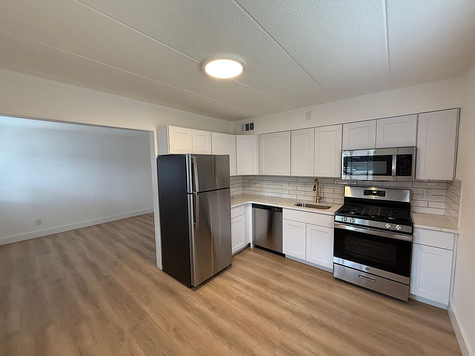 1st image of 7205 Sarah St APT 6