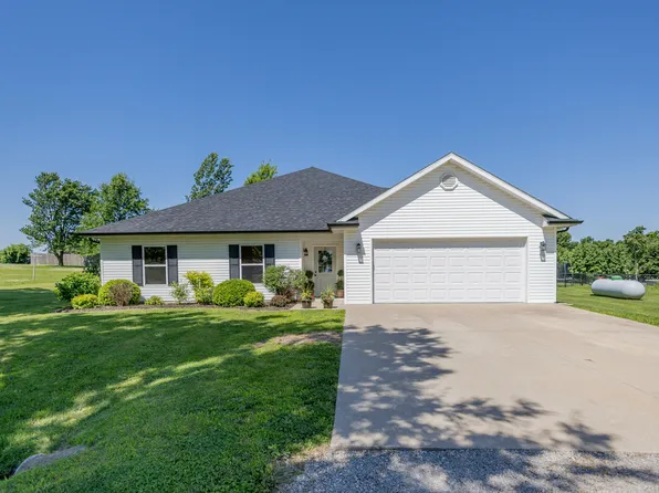 945 S D C Ln, Harrisburg, MO 65256