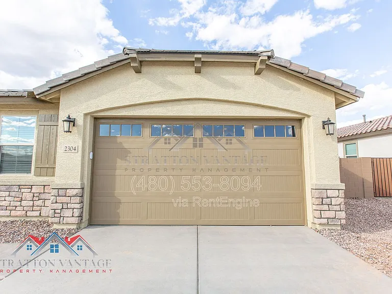 2304 E Kelly Dr — Photo 5