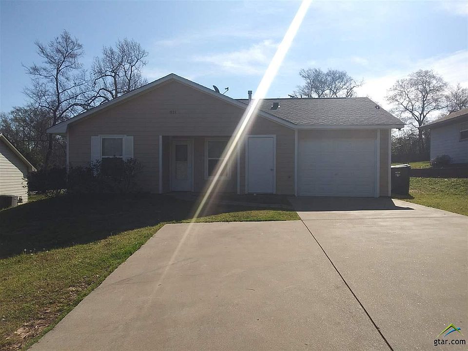 1st image of 821 S Glenwood Blvd