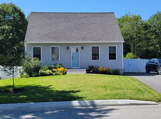 36 Crabtree Dr, Topsham, ME 04086
