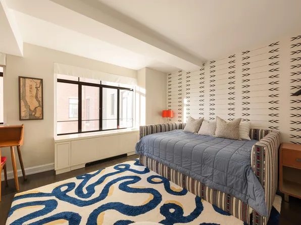 130 West 12th Street image 23 of 29