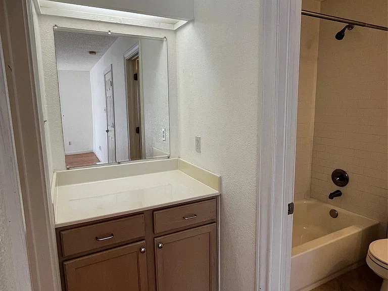 7635 Guadalupe St #1002 — Photo 11