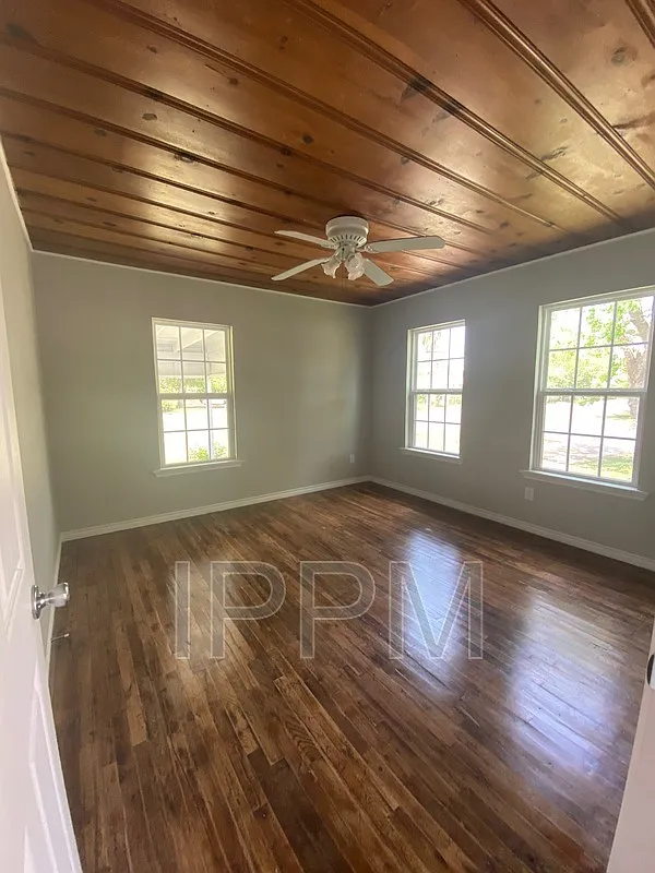 1 bed, 1.0 bath, 950 sqft, $750 — Photo 2