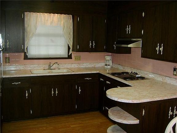 5th image of 2624 E Park St