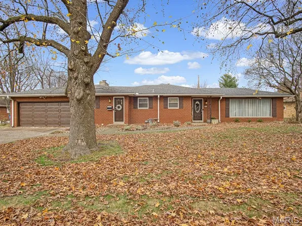 8 Terrace Ln, Granite City, IL 62040