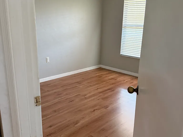 1216 Commonwealth Cir #203 — Photo 11