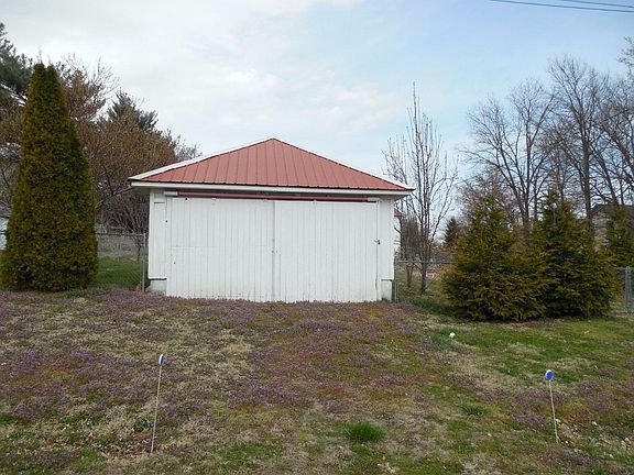 4th image of 507 Park St