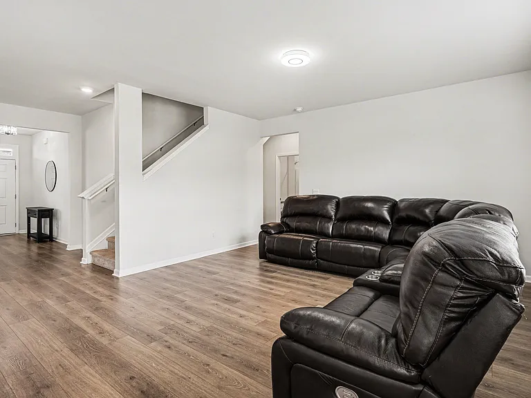 709 Pintail Pointe — Photo 14