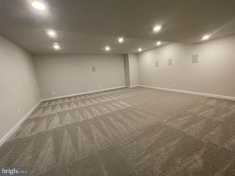 23324 Hastings Ridge Ct — Photo 40