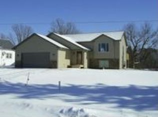 1129 S 10th St, Brainerd, MN 56401