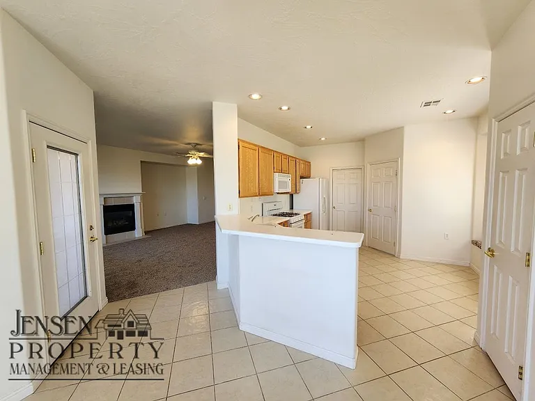 4494 Secret Springs Dr — Photo 6
