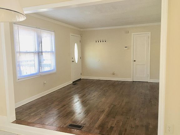3rd image of 1673 Braeburn Dr