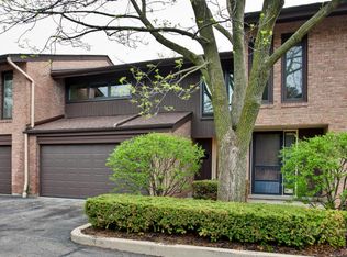 1809 Wildberry Dr UNIT G, Glenview, IL 60025