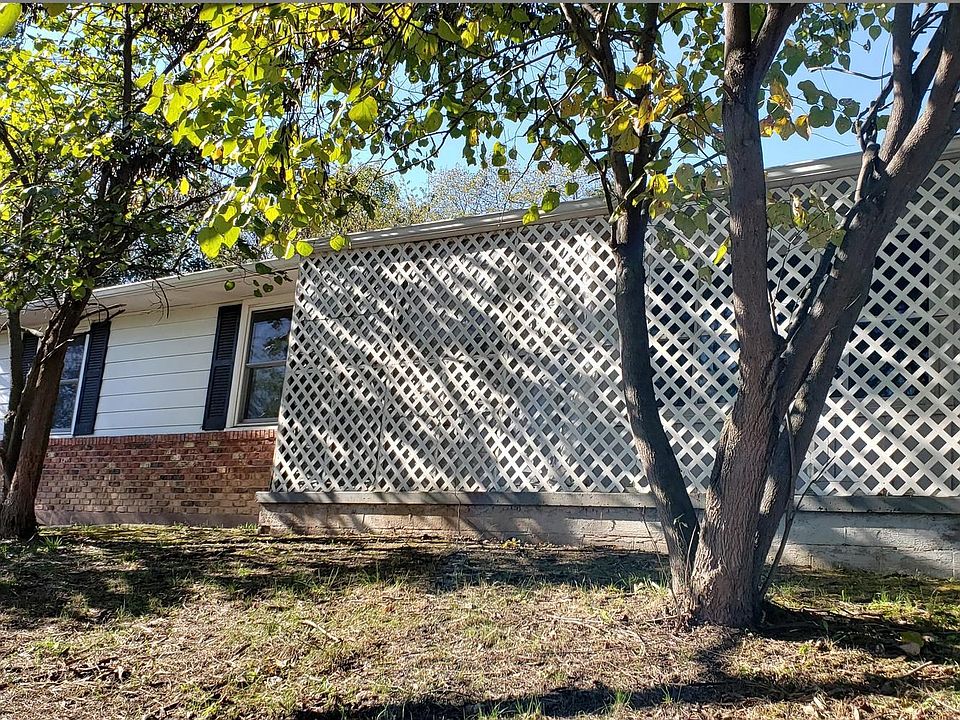 1st image of 10006 McKinley Dr