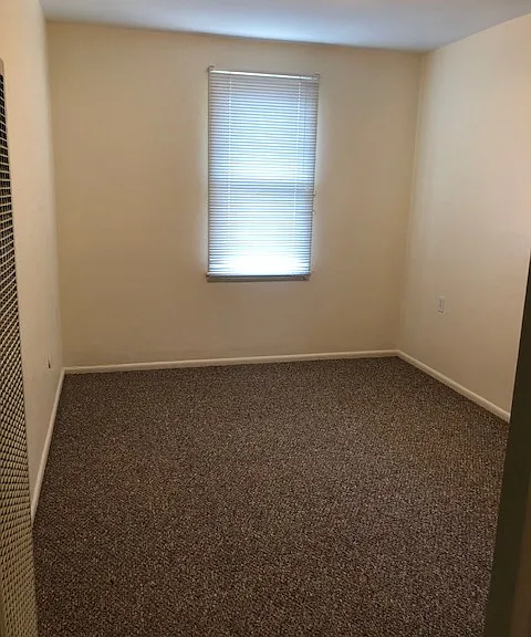 920 David St — Photo 2