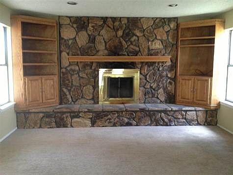 3rd image of 3213 N Northwest Dr