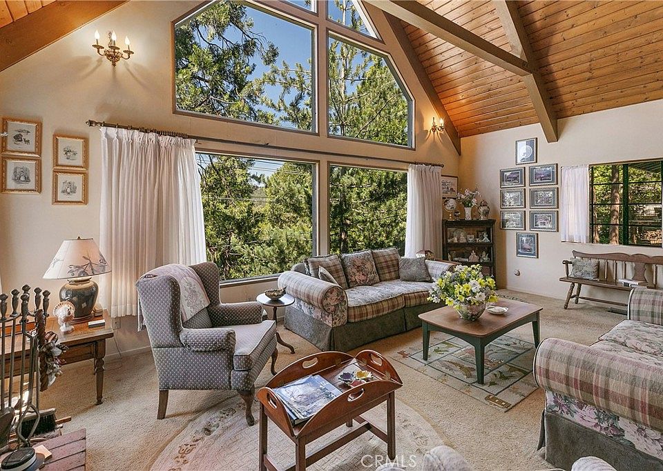 1st image of 329 Grass Valley Rd