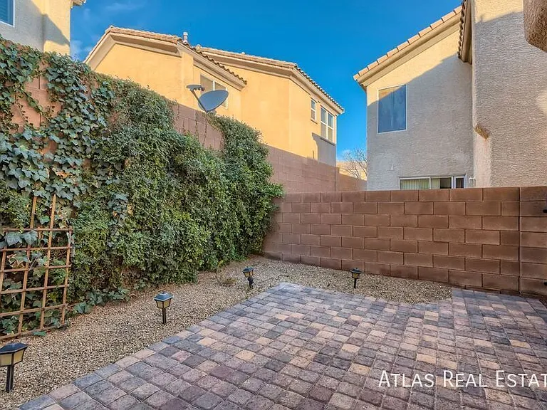 689 Saint Keyne St — Photo 27