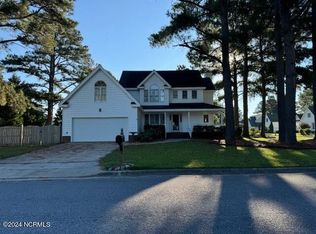 2209 Friar Dr, Winterville, NC 28590