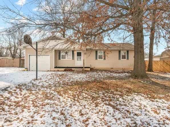 124 E Parkview Street, Bolivar, MO 65613