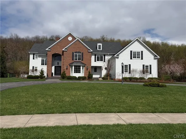 6227 Steinway Dr, Jamesville, NY 13078