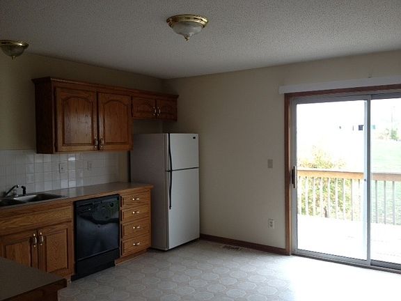 2nd image of 13131 Richland Ave