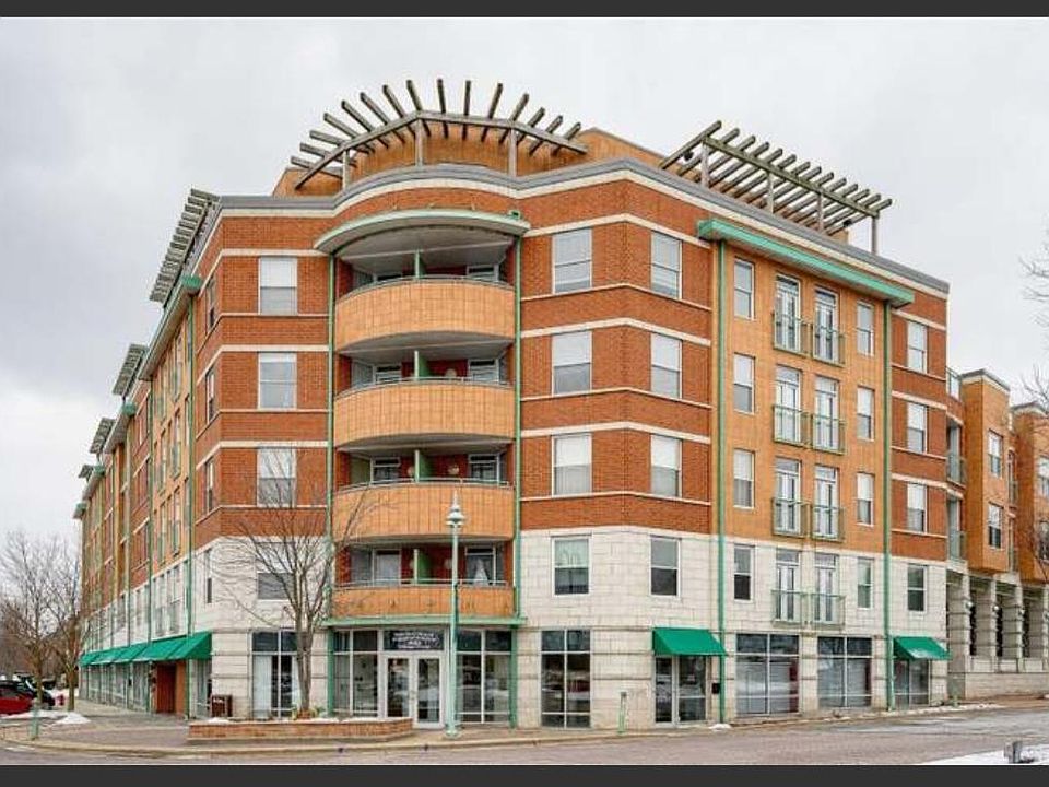 1st image of 400 Village Cir Unit 3-4