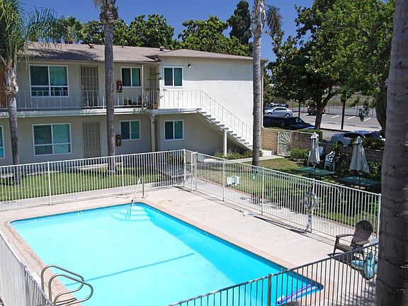 2nd image of 1809 E Wilshire Ave APT 1
