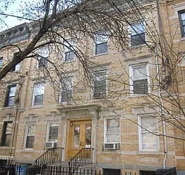 2048 Gates Avenue  image 1 of 1