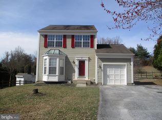 4 Cheltenham Ct, Owings Mills, MD 21117