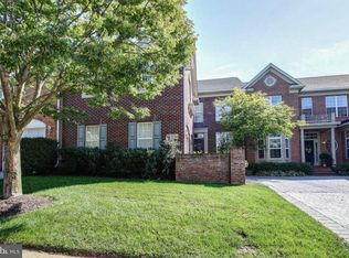 18494 Lanier Island Sq, Leesburg, VA 20176