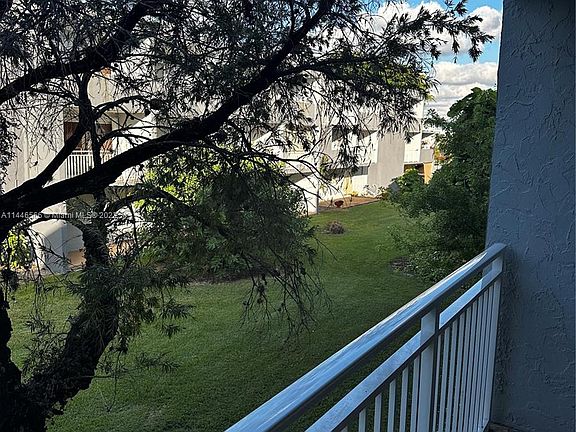 4th image of 9365 Fontainebleau Blvd APT E224