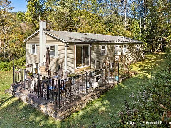 2nd image of 576 Bartlett Brook Road