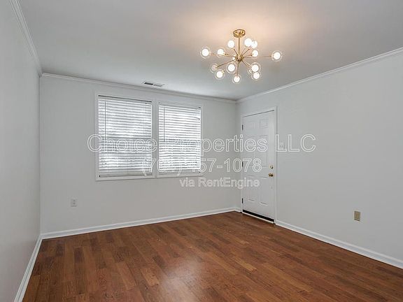 5th image of 5111 Valley Stream Rd
