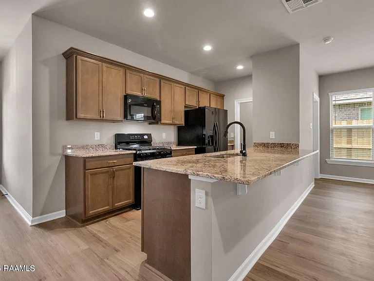 111 Segovia Way — Photo 3