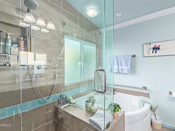 4th image of 2121 N Center Street #115