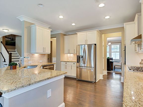 4th image of 3478 Brookleigh Ln