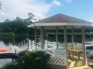 127 Harbor Watch Dr, Chesapeake, VA 23320