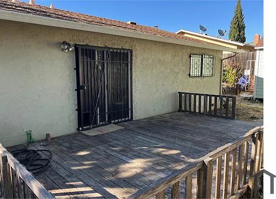 3 bed, 1187 sqft, $2,750 — Photo 2