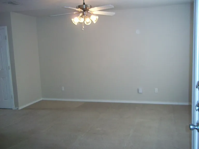 716 Claremont Pkwy #A — Photo 5