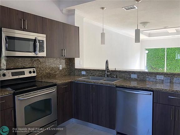 5th image of 11665 NE 18th Dr #11665