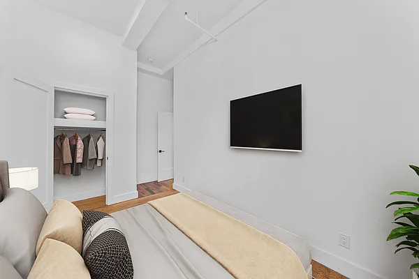 Rented by Vector New York, LLC | media 12